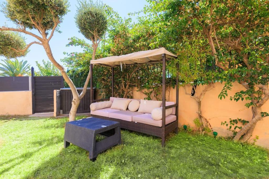 Adosado Con Jardin En Los Xalets De Salou Dış mekan fotoğraf